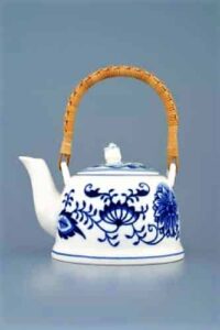 Cibulák – Kanvica čajová s úchytkami 0,35 l – originál cibuľový porcelán 1. akosť