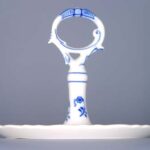 Blue onion - Tava rotunda 21 cm cu maner pentru sare si piper si cutie pentru scobitori - porțelan original Blue onion