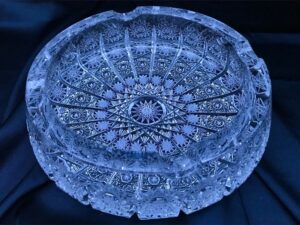 Krištálový brúsený popolník 20 cm