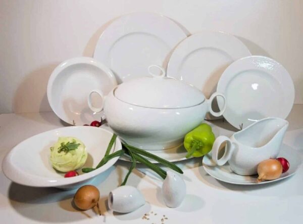 Set masa de pranz din portelan pentru 6 persoane Futuorna alb
