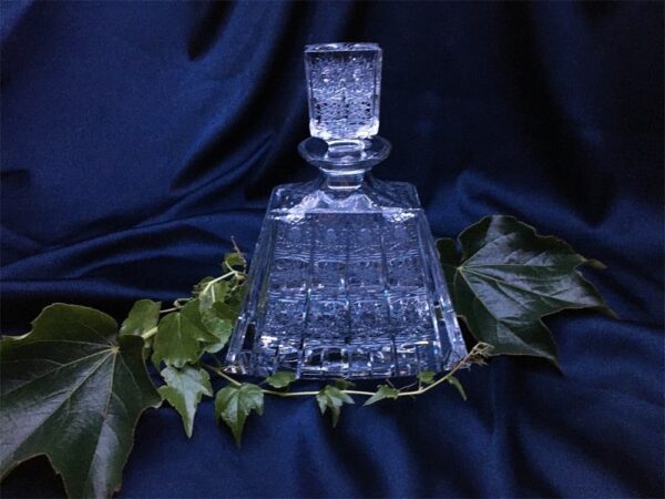 Krištáľová brúsená whisky fľaša 700 ml