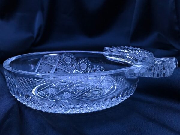 Krištálová brúsená miska slivka 12 cm