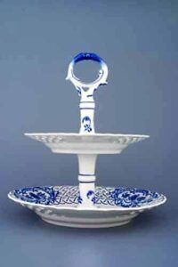 Cibulák – Etažér 2-dielny prelamovaný 18+24 cm – originál cibuľový porcelán 1. akosť