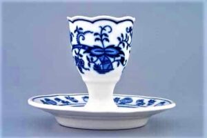 Cibulák – Kalíšok na vajcia s podstavcom 7.5 cm – originálny cibuľový porcelán 1. akosť