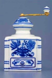 Cibulák – Miniatúrka – mlynček na kávu – originál cibuľový porcelán 1. akosť