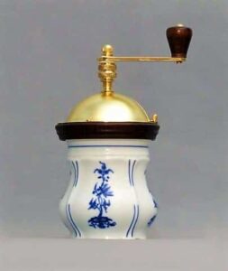 Cibulák – Mlynček na kávu – originálny cibuľový porcelán 1. akosť