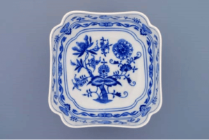 Cibulák – Misa šalátová 4-hranná vysoká 18 cm – originálny cibuľový porcelán 1. akosť