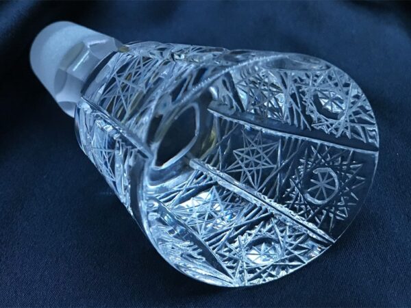 Krištáľová brúsená whisky fľaša 550 ml