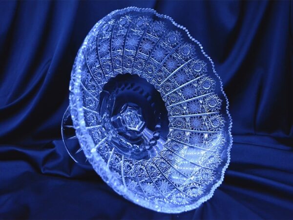 Krištálová brúsená miska na podstavci 28 cm