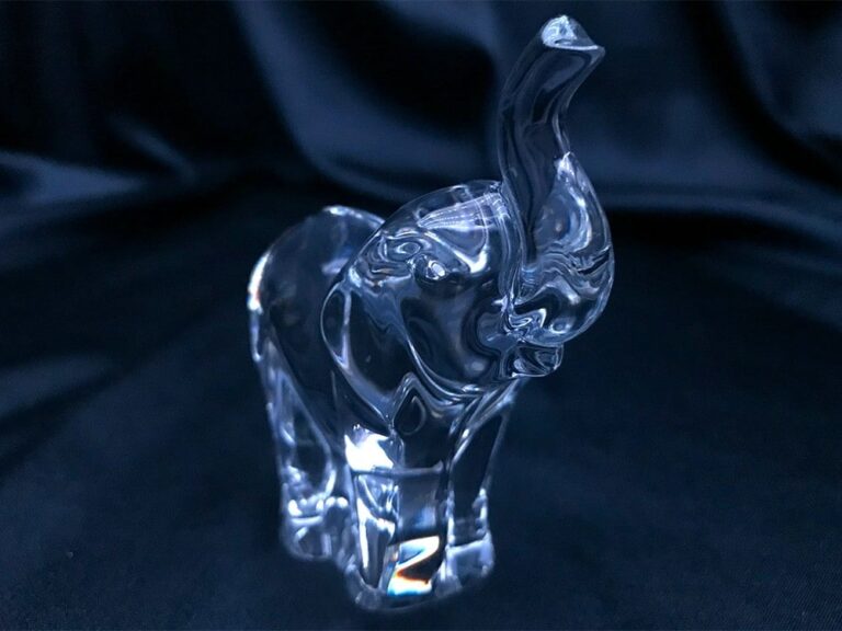 Elefant decorativ taiat cristal 8 cm