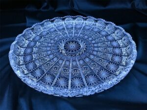 Krištálový brúsený tanier 28 cm