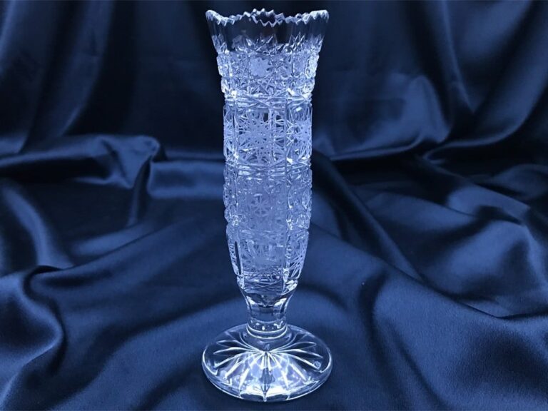 Vas de cristal taiat 15 cm