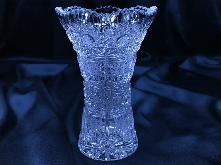Vas de cristal taiat 13 cm