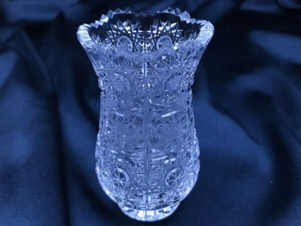 Krištáľová brúsená váza 8,5 cm