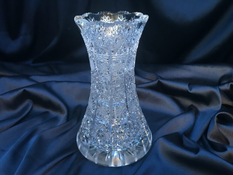 Vas de cristal taiat 21 cm
