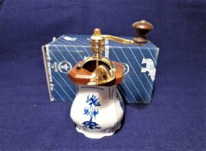 Cibulák – Mlynček na korenie – originál cibuľový porcelán 1. akosť